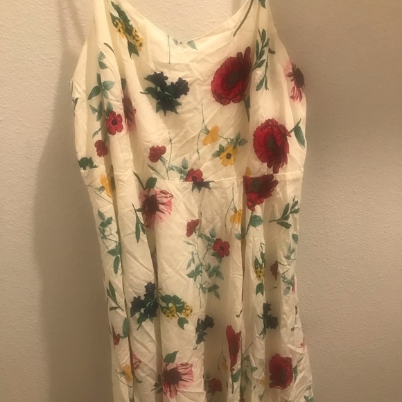 Old Navy Dresses & Skirts - Old Navy Floral Sleeveless Dress NWOT